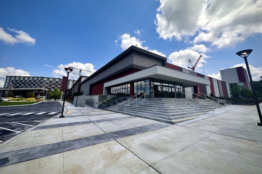 Harrah’s Cherokee Valley River Expands Casino Floor, Opens WSOP Room (Land Casino &amp; Gambling News (Casino Projects &amp; Openings) - Casino.org)